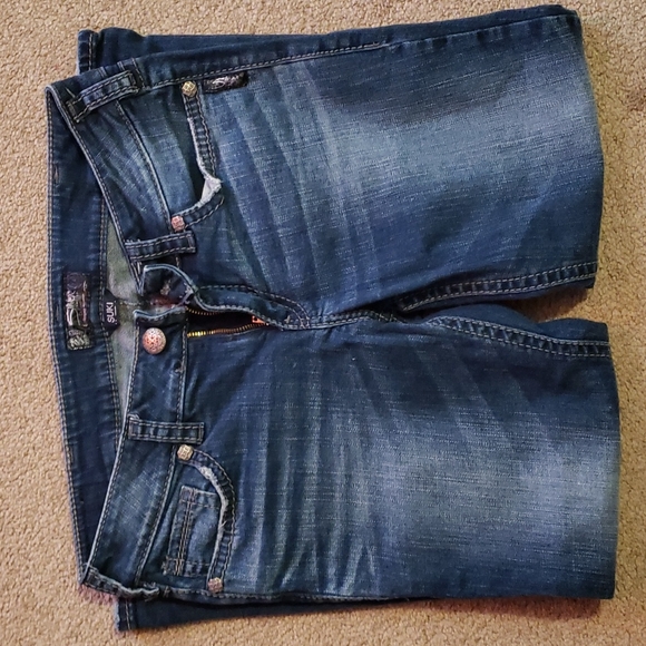 Silver capri - Picture 3 of 5